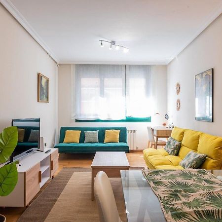 Apartamento Centrico Con Wifi Y Parking De Coche Tamano Medio Onís 外观 照片