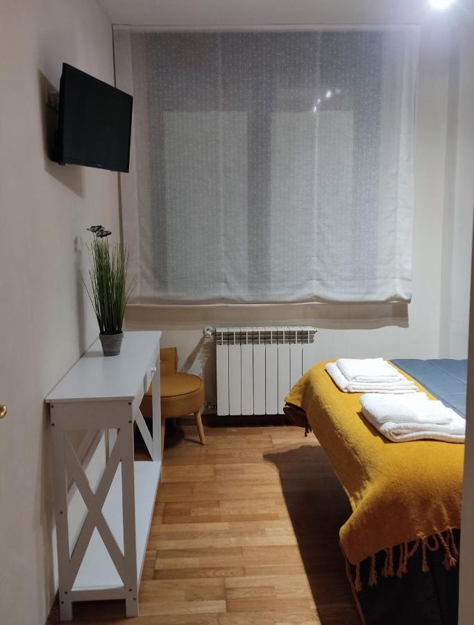 Apartamento Centrico Con Wifi Y Parking De Coche Tamano Medio Onís 外观 照片