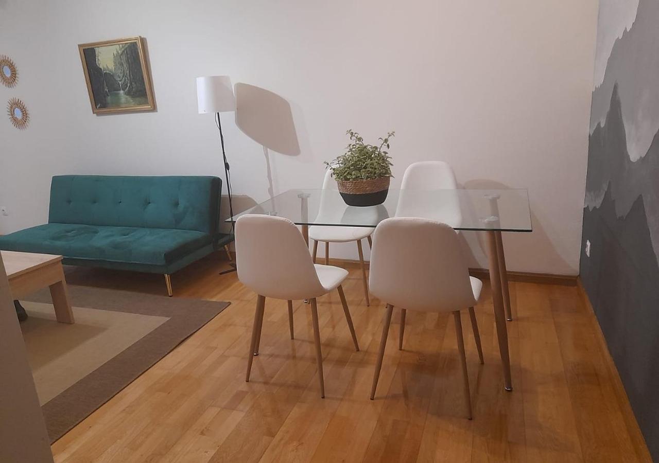 Apartamento Centrico Con Wifi Y Parking De Coche Tamano Medio Onís 外观 照片