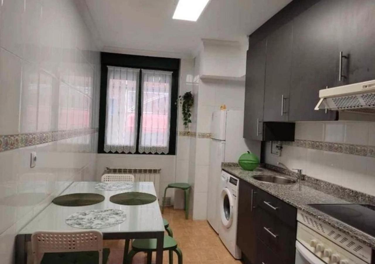Apartamento Centrico Con Wifi Y Parking De Coche Tamano Medio Onís 外观 照片